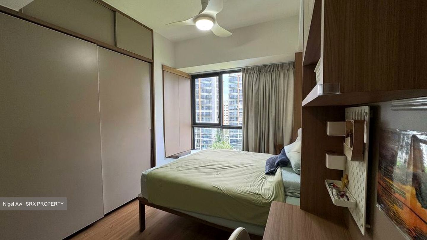 Pasir Ris Central Residences (D18), Condominium #533705781